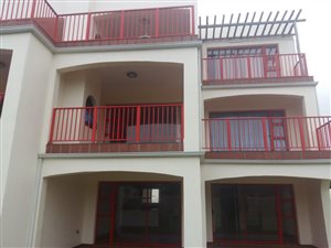 3 Bed Apartment in Uvongo