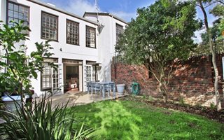3 Bedroom Townhouse in Wynberg