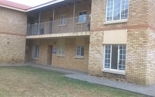 2 Bedroom Apartment in Waterval East
