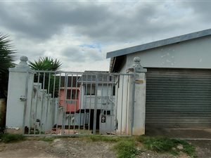 3 Bed House in Newlands West