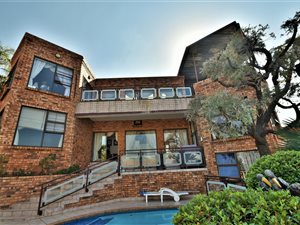 3 Bed Cluster in Bassonia
