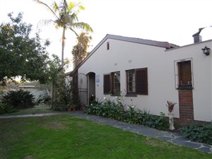 4 Bed House in De La Haye