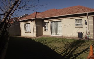 2 Bedroom Simplex in Birchleigh