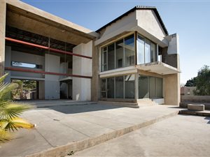 7 Bed House in Hurlingham