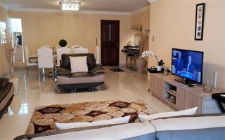 3 Bedroom Apartment in Durban North
