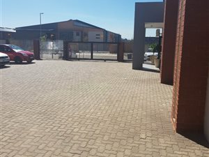 351 m² Office Space in Faerie Glen