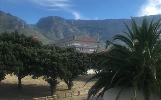 3 Bedroom Apartment in Zonnebloem