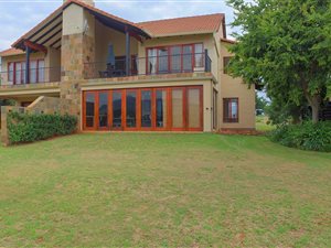 3 Bedroom Townhouse in The Coves