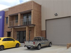 595 m² Industrial space in Airport Park