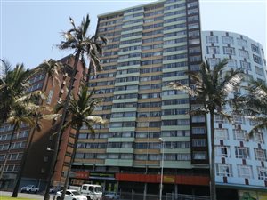 2 Bed Apartment in Maydon Wharf