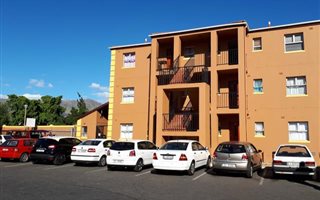 2 Bedroom Apartment in Paarl Central East