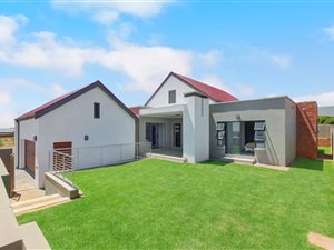 3 Bed House in Louwlardia
