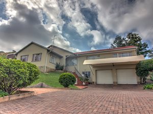 4 Bed House in Sunnyrock