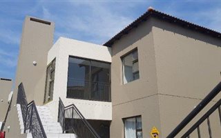 2 Bedroom Apartment in Farrarmere