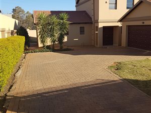 4 Bed House in Eldoraigne