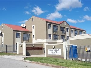 2 Bedroom Flat in Winterhoek Park