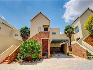 2 Bed Apartment in Radiokop