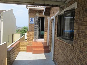 3 Bed House in Orient Hills