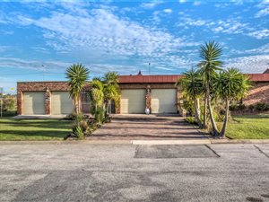 5 Bed House in Port Elizabeth Central