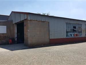 2715 m² Industrial space in Vulcania