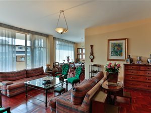 4 Bed Apartment in Riviera