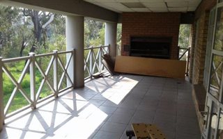 781 m² Office Space in Kleinfontein