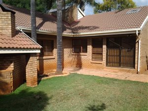 3 Bed House in Montana Park