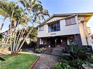 4 Bed Townhouse in Windermere