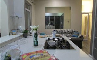3 Bedroom Apartment in Essenwood
