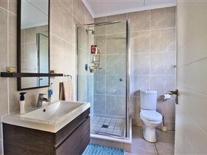 3 Bed Apartment in Modderfontein