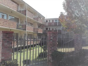 1 Bed Apartment in Rembrandt Park