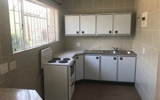 1 Bedroom Apartment in Linbro Park