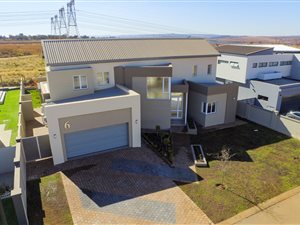 4 Bed House in Midstream Ridge Estate