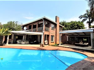 5 Bed House in Oak Park
