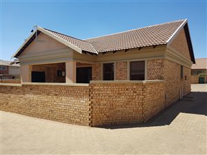 3 Bed Townhouse in Shellyvale