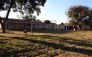 2.3 ha Farm in Eldorado Park