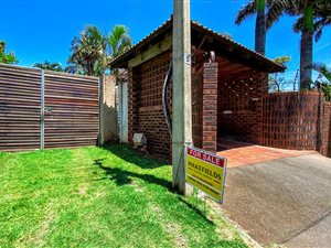 7 Bed House in Bluff