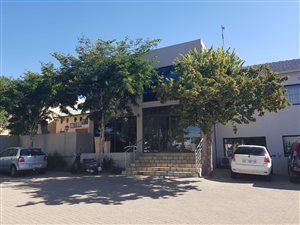 567 m² Commercial space in Northcliff
