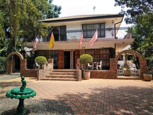 861 m² Commercial space in Theresa Park