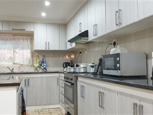 4 Bed House in Northcroft
