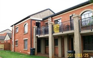 2 Bedroom Apartment in Mooikloof Ridge
