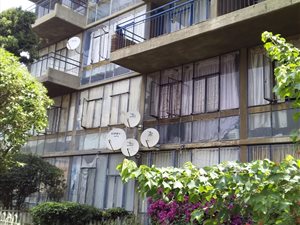 2 Bed Apartment in Yeoville