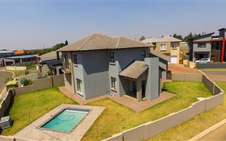 3 Bedroom House in Olympus