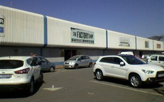 454 m² Retail Space in Jacobs