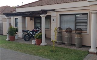 3 Bedroom House in Lindene