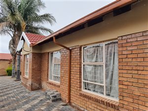 3 Bed House in Ivy Park