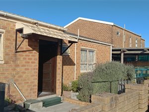 5 Bed House in Lentegeur