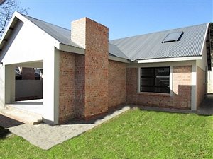 3 Bed House in Mossel Bay Central