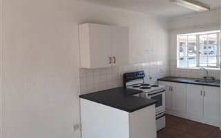 2 Bedroom Cluster in Norkem Park