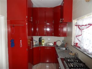 3 Bed Flat in Westdene